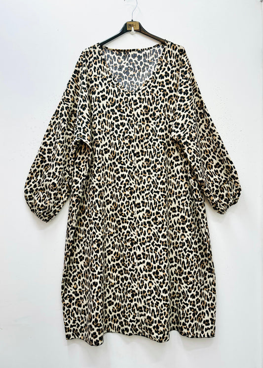 Robe Leopard